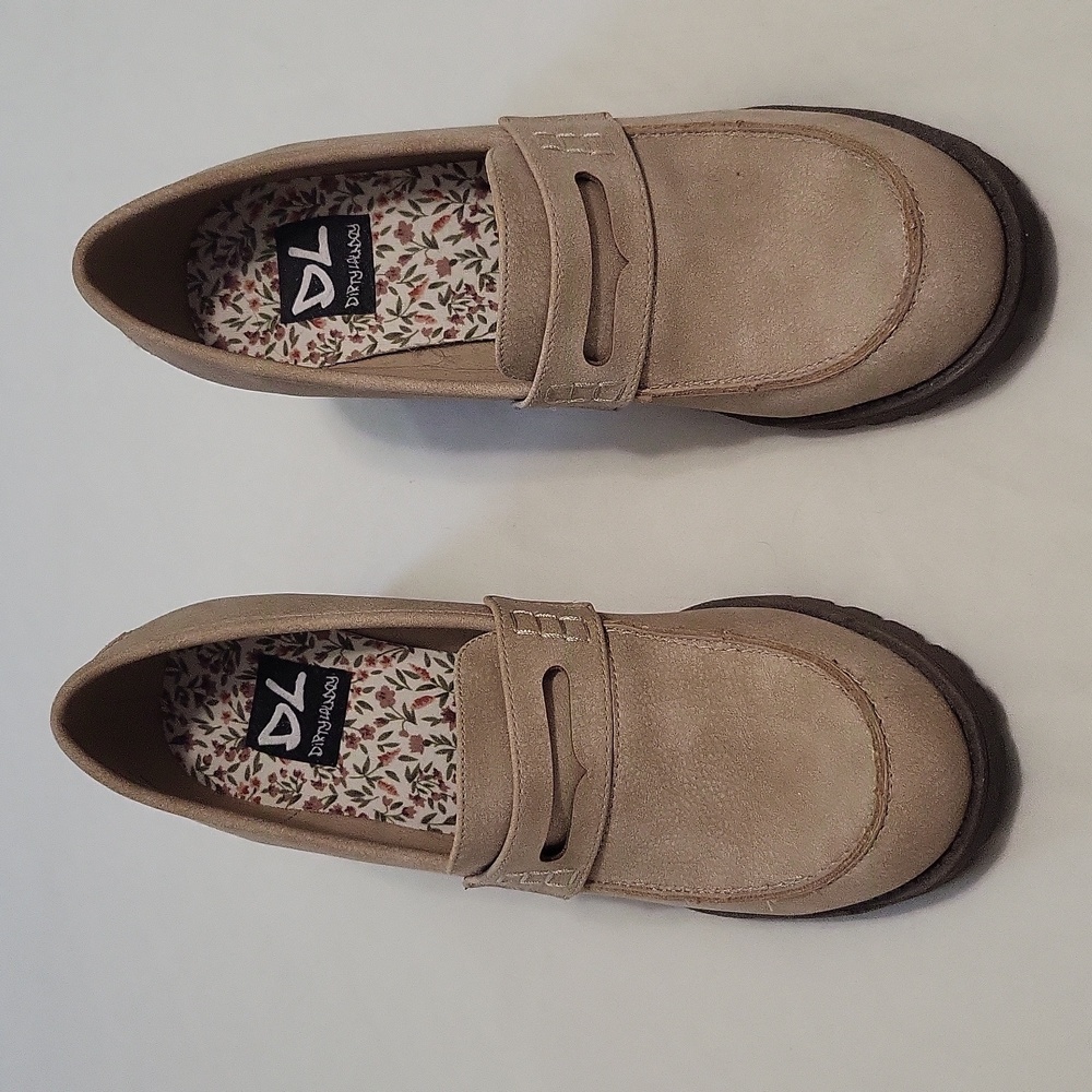 Shoes brand new dirty laundry 8M